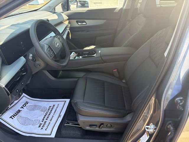 New 2027 Gray Nissan Platinum image 12