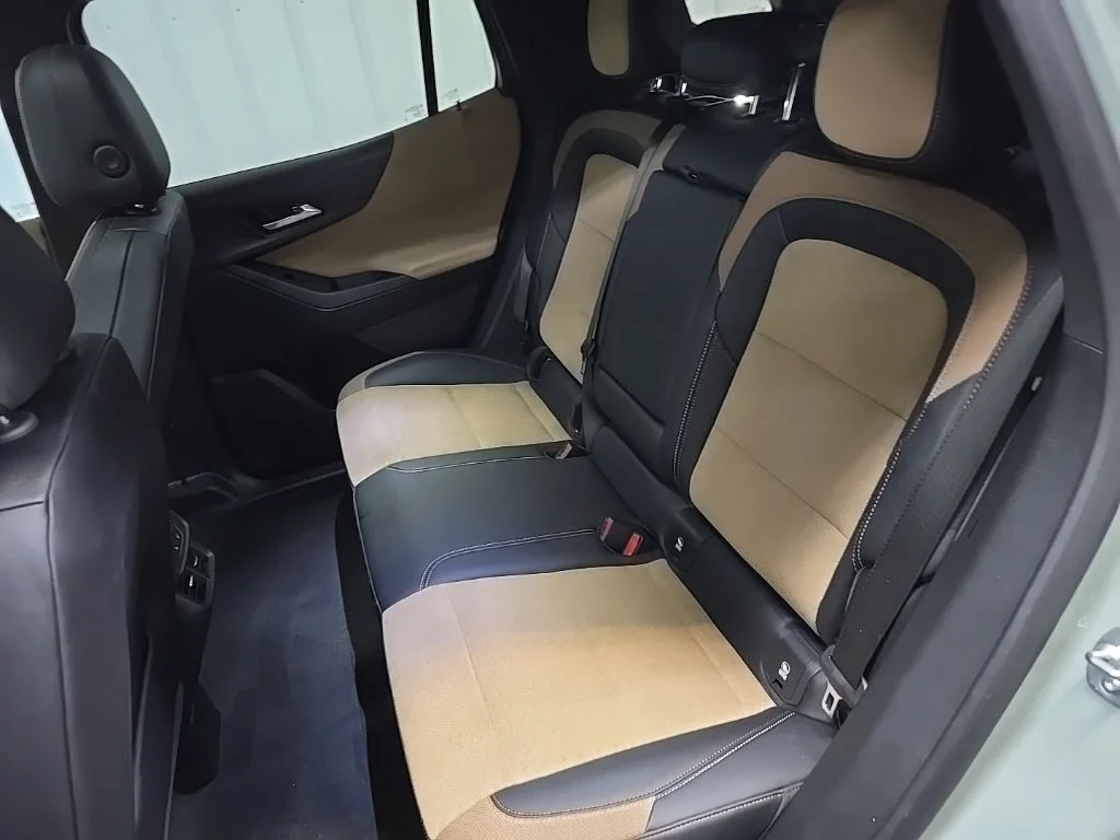 Used 2025 Green Chevrolet ACTIV image 32