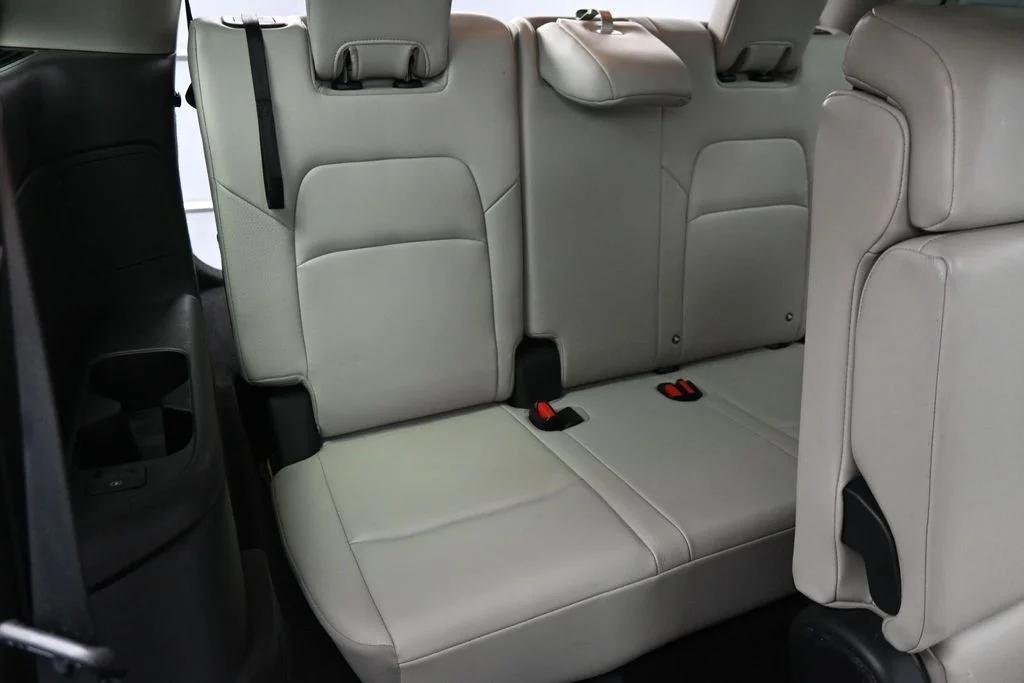 Used 2023 Blue Nissan SL image 26