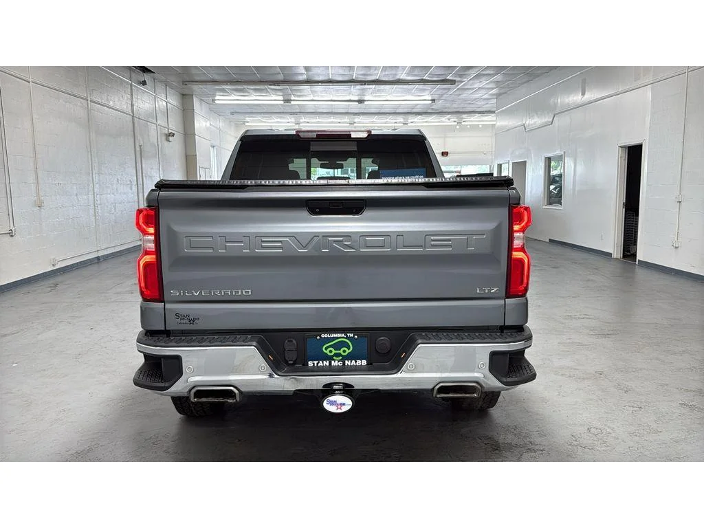 Used 2019 SATIN STEEL METALLIC Chevrolet LTZ image 9