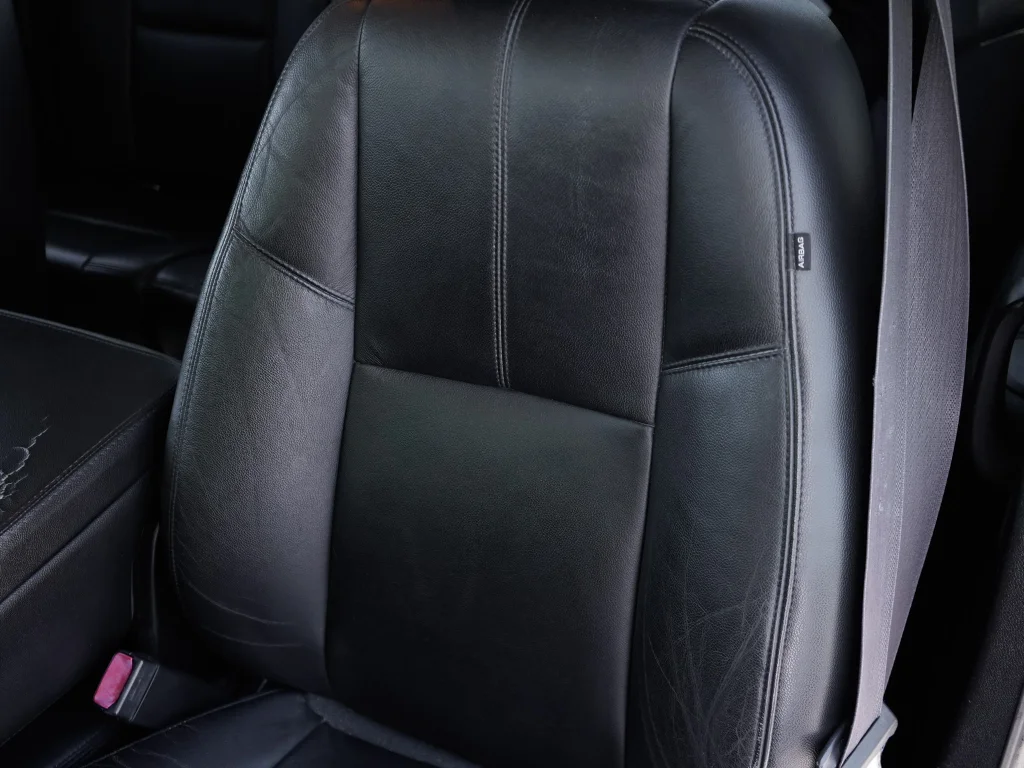 Used 2012 Summit White Chevrolet LT image 25