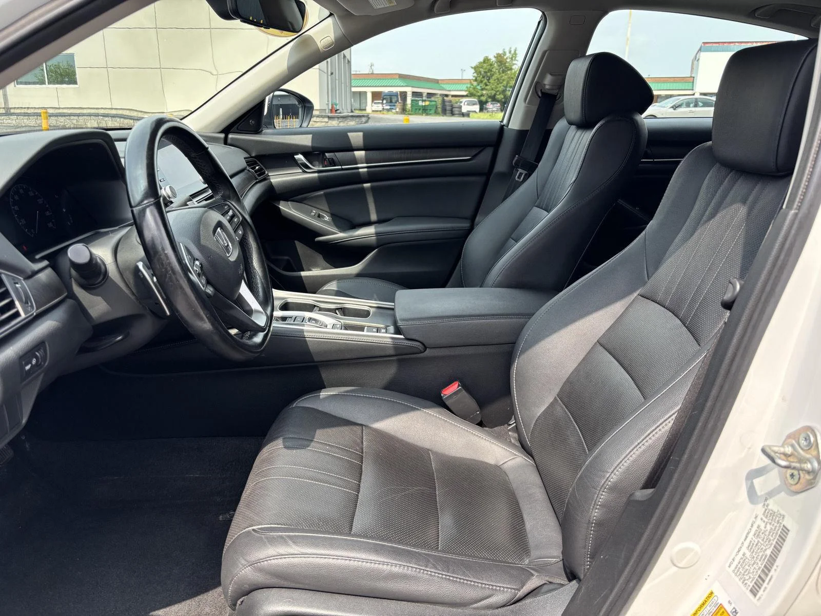 Used 2020 Platinum White Pearl Honda EX-L image 35