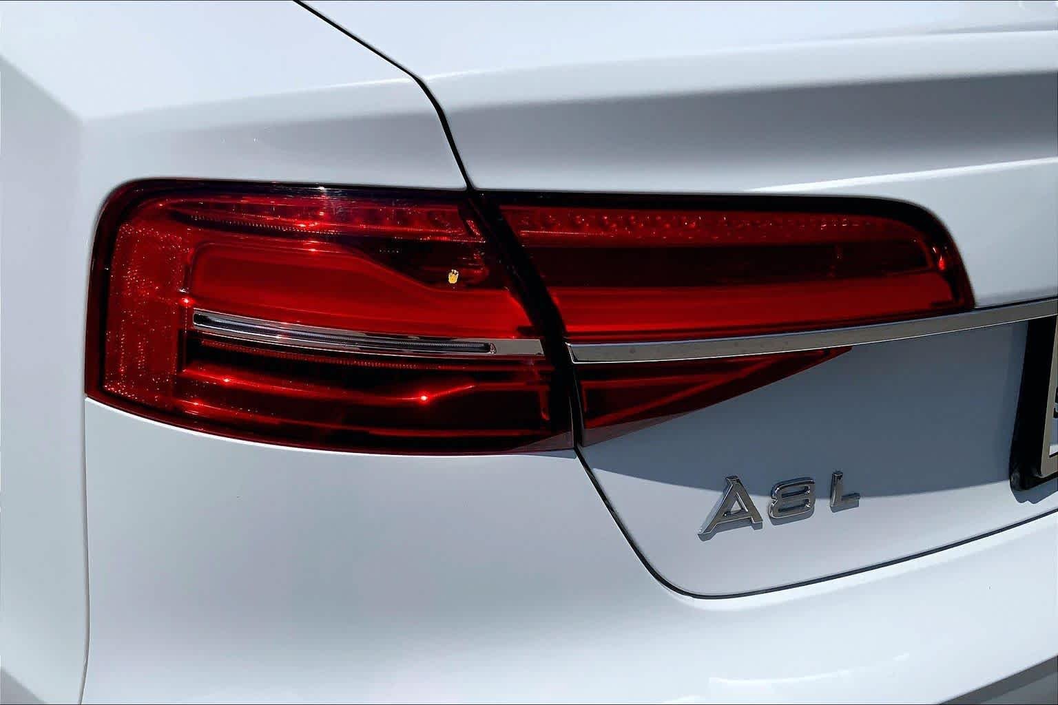 Used 2017 Glacier White Metallic Audi  image 28