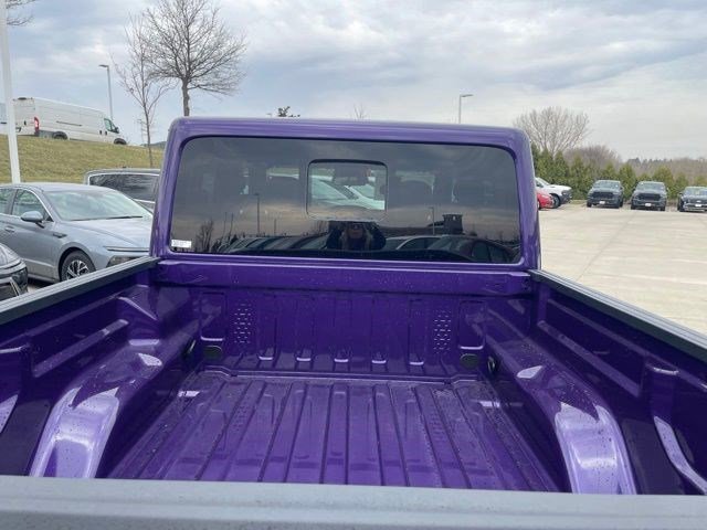 New 2026 Reign Jeep Mojave image 13