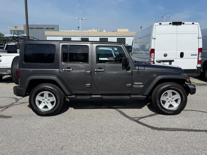 Used 2018 Granite Crystal Metallic Clearcoat Jeep Sport S image 2