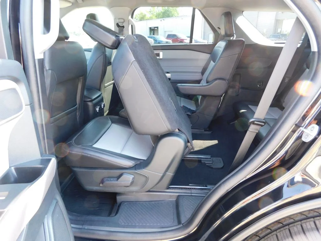 Used 2023 Black Ford XLT image 36