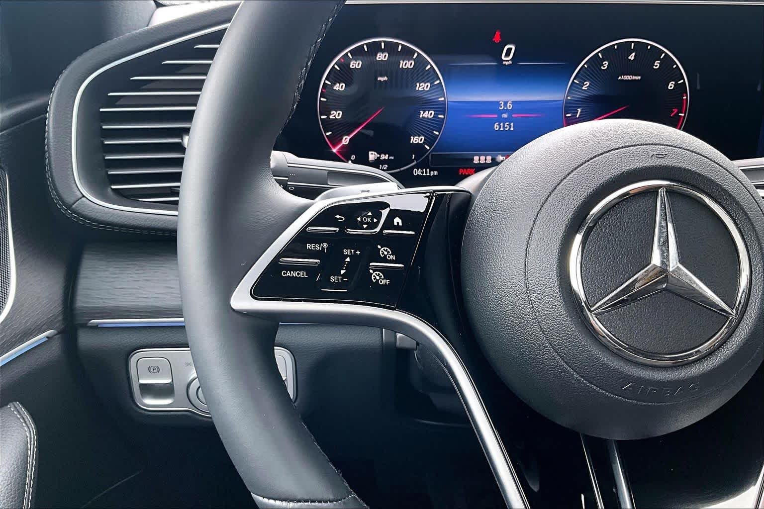 Used 2026 Obsidian Black Metallic Mercedes-Benz GLE 450 image 21