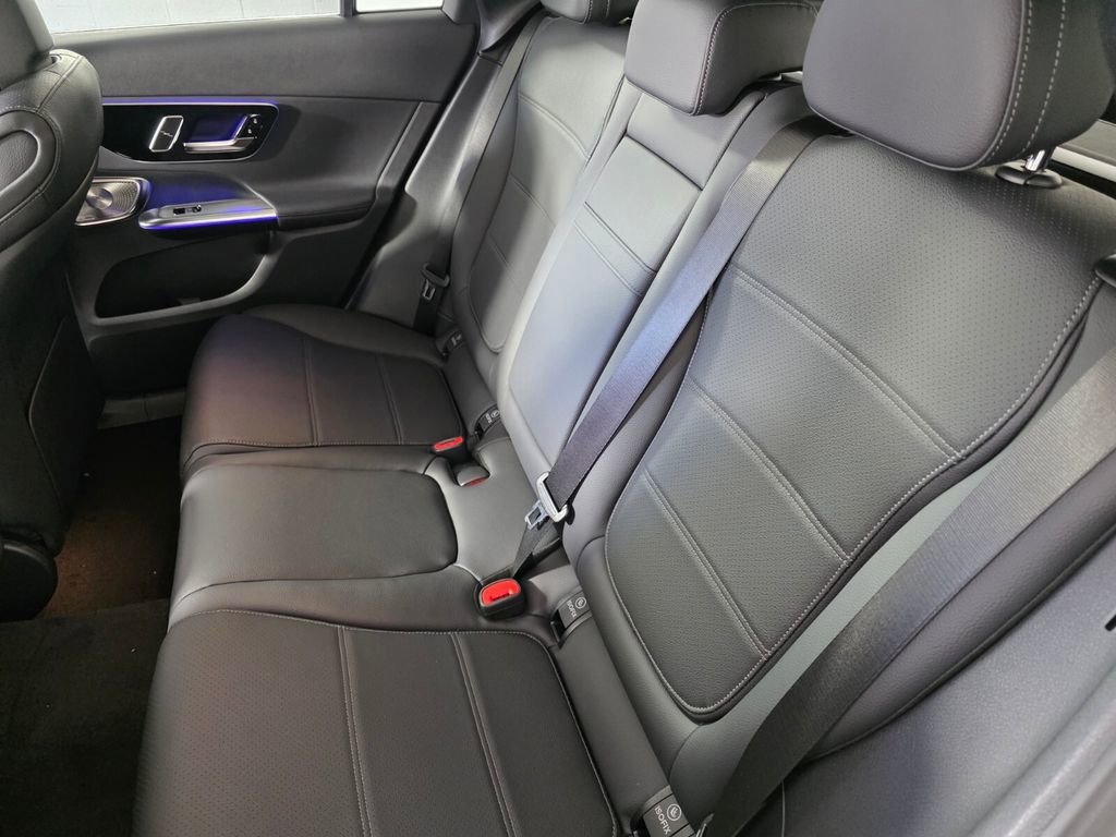 New 2026 Cirrus Silver Metallic Mercedes-Benz GLC 300 image 28