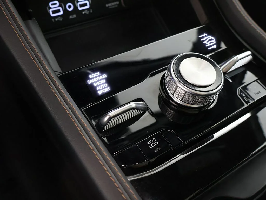 Used 2023 Diamond Black Jeep Summit Reserve image 67