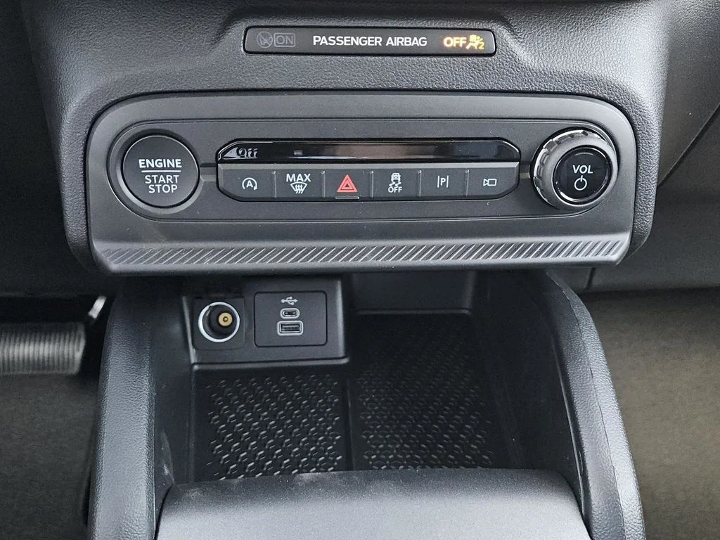 New 2026 Carbonized Gray Metallic Ford Outer Banks® image 15