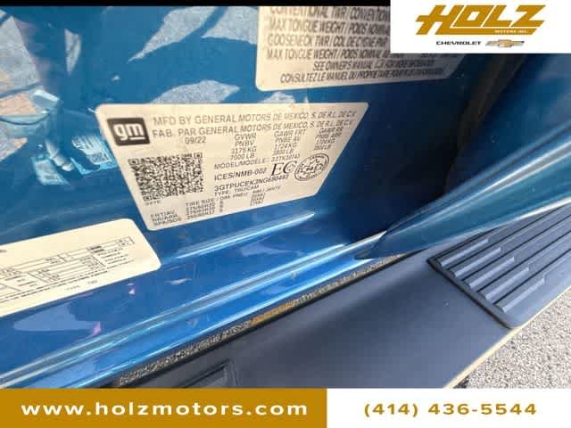 Certified Used 2022 Dynamic Blue Metallic GMC Elevation image 32