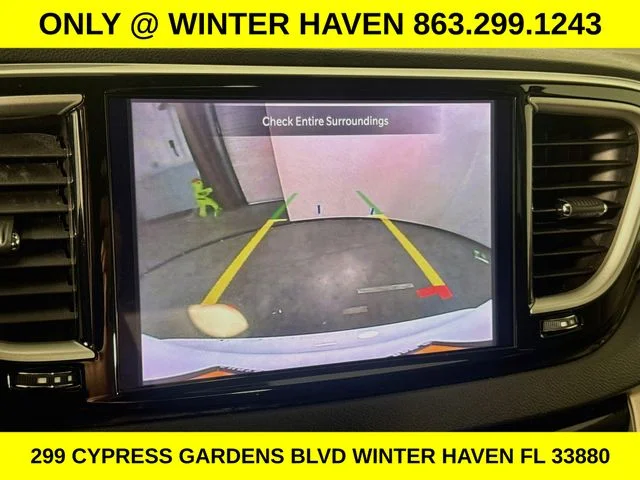 Used 2024 White Chrysler Touring L image 13