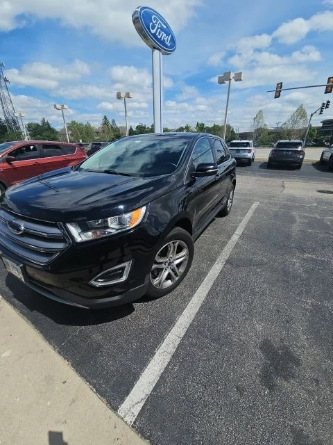 2017 Ford Edge Titanium's photo