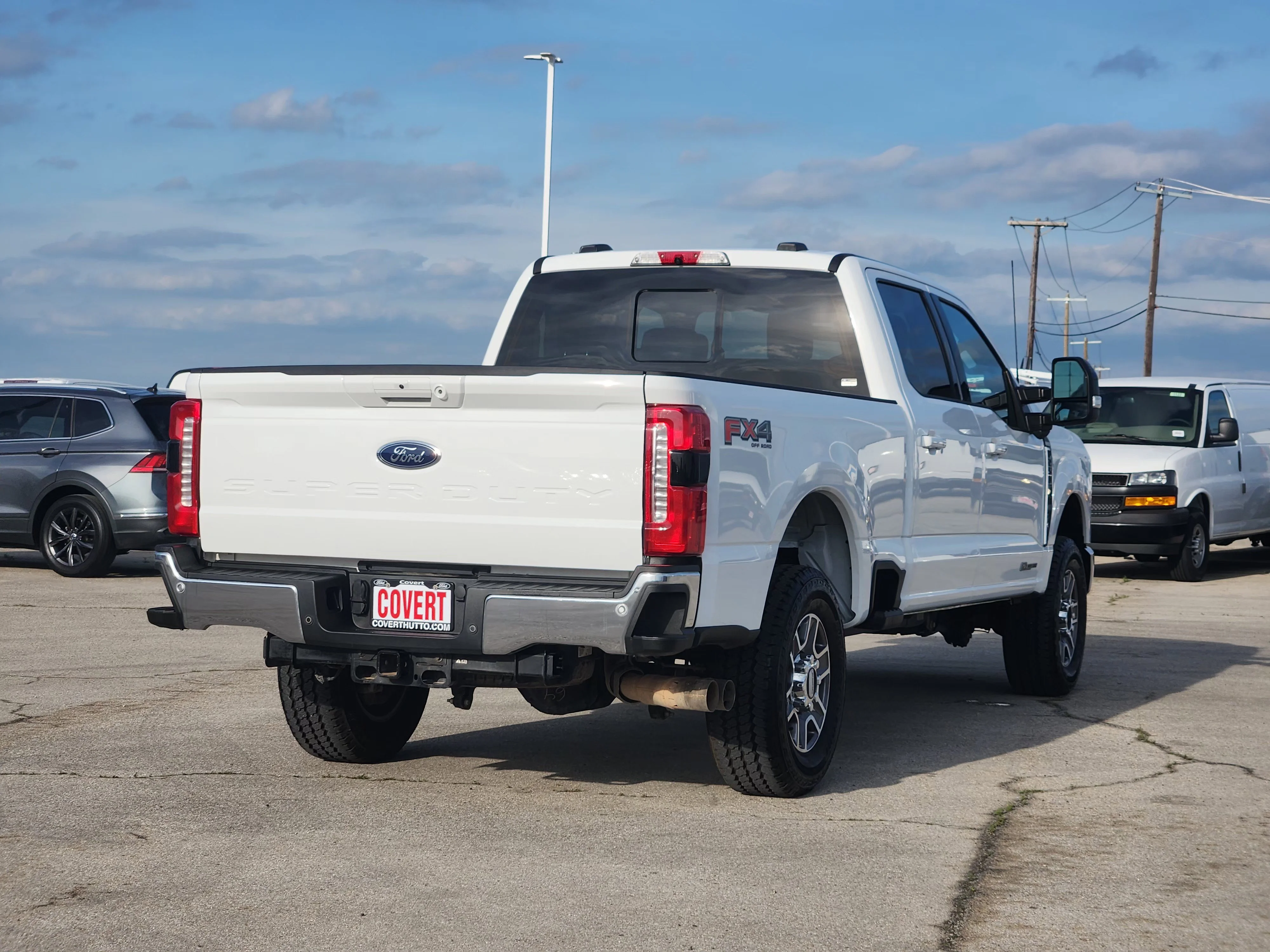 Used 2024  Ford XL image 5