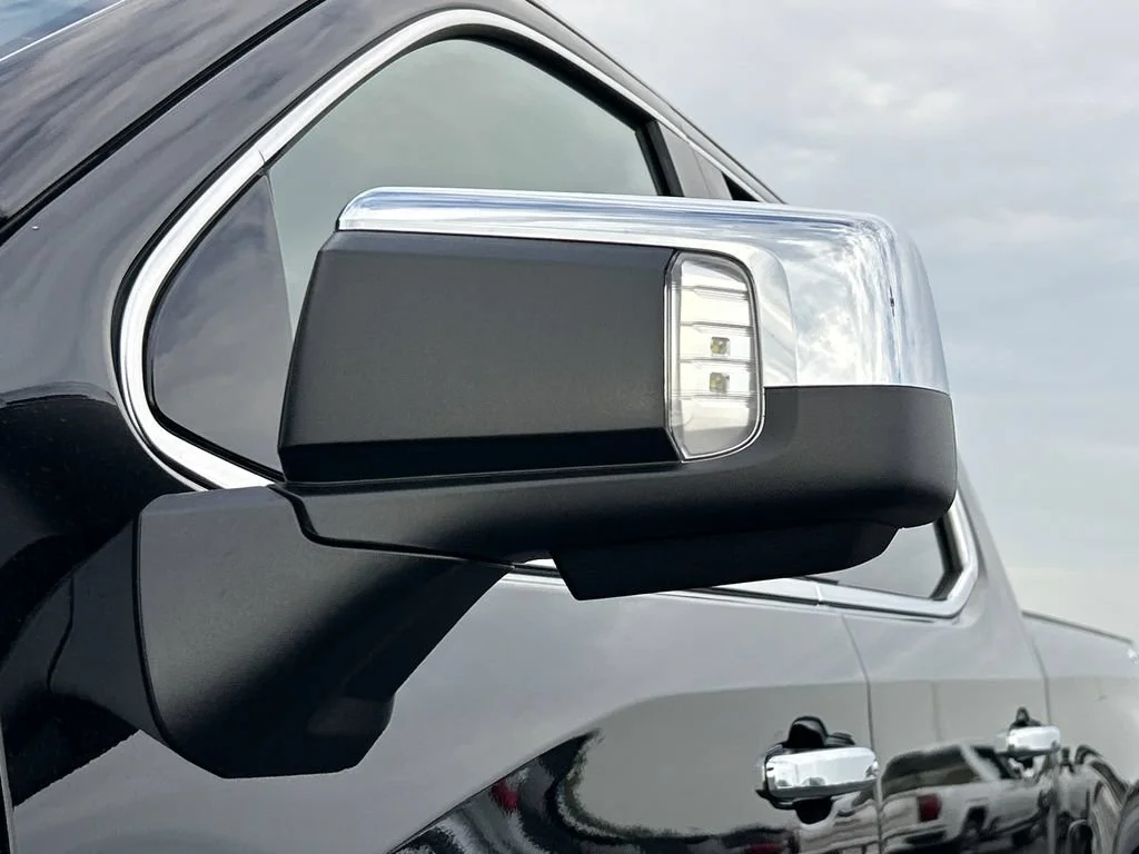 New 2026 Onyx Black GMC SLT image 15