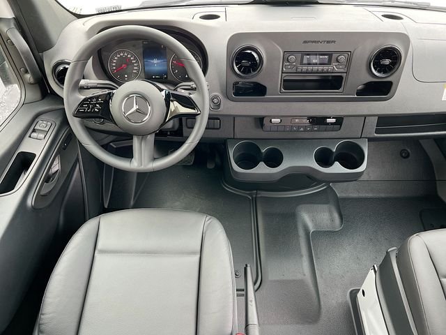 Used 2025 White Mercedes-Benz Cargo 144 WB image 16