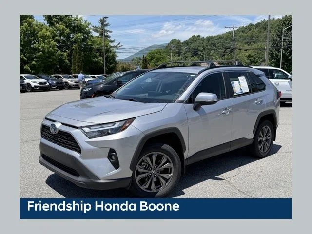 Used 2024 Silver Toyota XLE Premium image 1