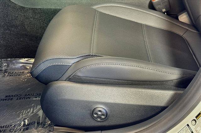 New 2026 Polar White Mercedes-Benz C 300 image 47