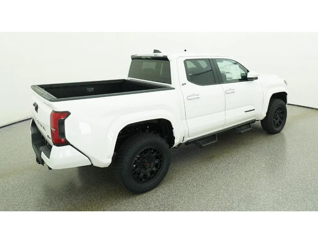 New 2026 Ice Cap Toyota SR5 image 9