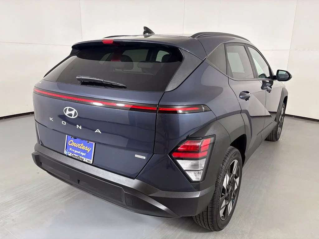 Used 2024 Blue Hyundai SEL image 8