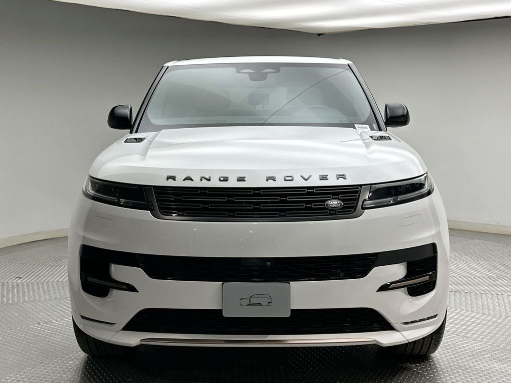 Certified Used 2025 Fuji White Land Rover Dynamic SE image 16