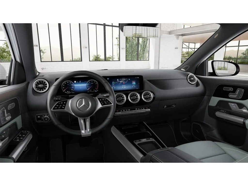 New 2026 White Mercedes-Benz GLA 250 image 3