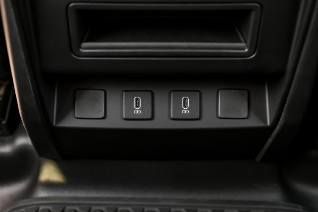 New 2026 Santorini Black Land Rover X-Dynamic SE image 37