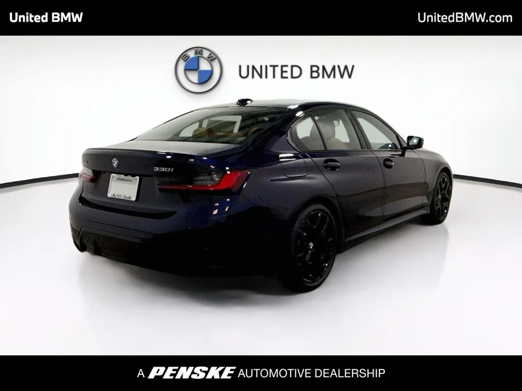 New 2026 Tanzanite Blue II Metallic BMW 330i xDrive image 5