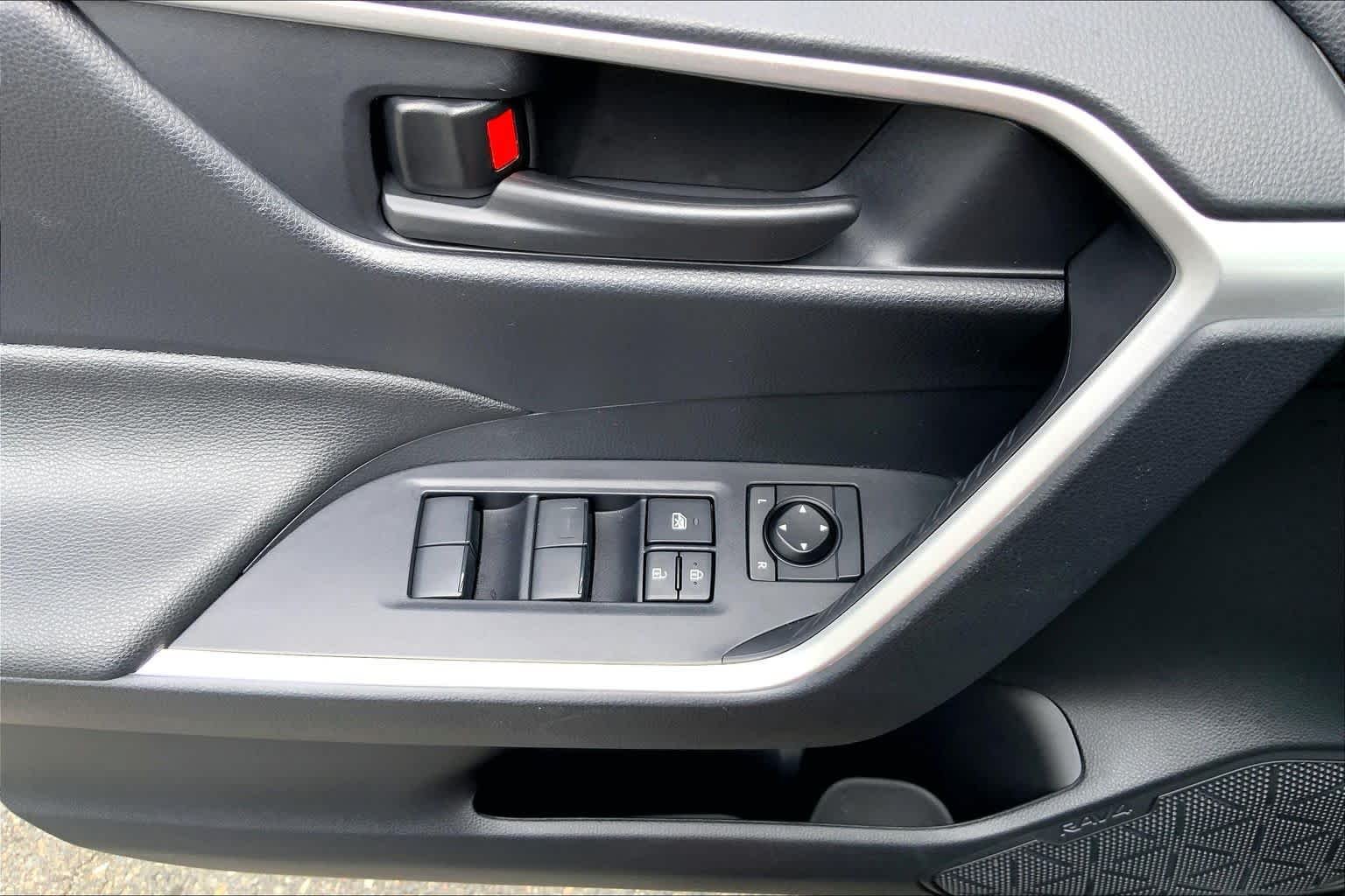 Used 2025 Magnetic Gray Metallic Toyota Hybrid LE image 36