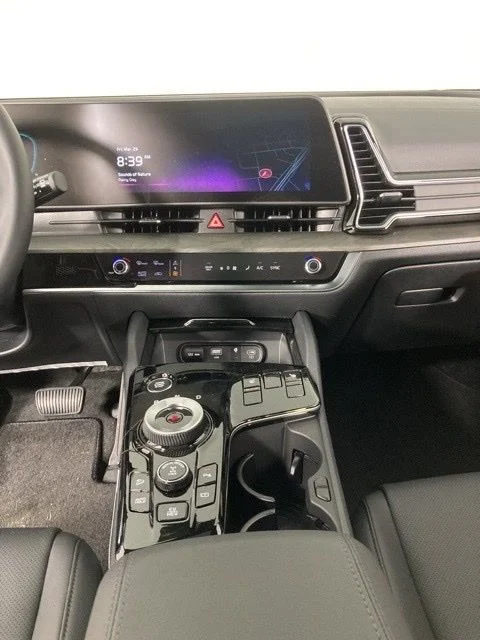 Used 2024 Black Kia X-Line image 21