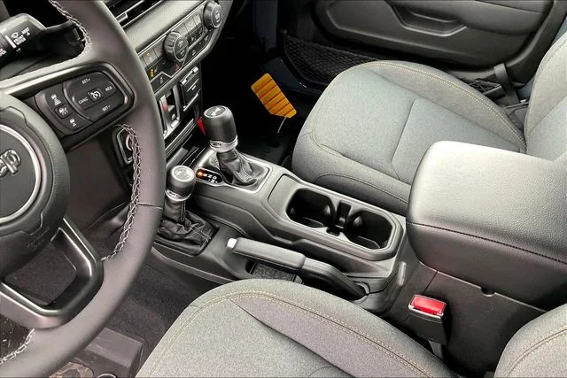 New 2026 Anvil Clearcoat Jeep Sport S image 8