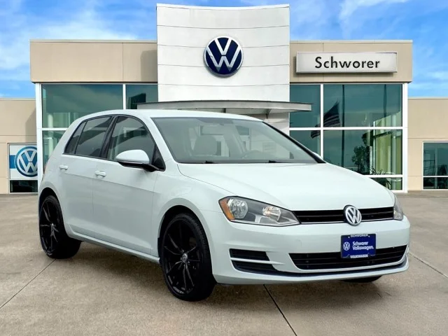 2015 Volkswagen Golf TDI S 4-door DSG's photo