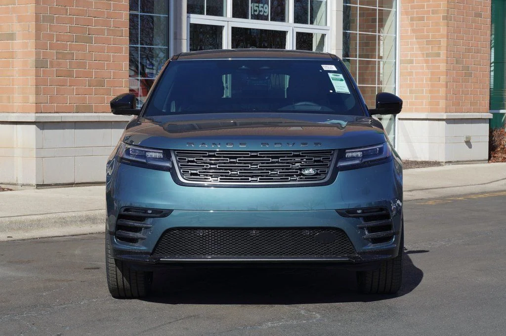 New 2026 Giola Green Land Rover Dynamic SE image 4