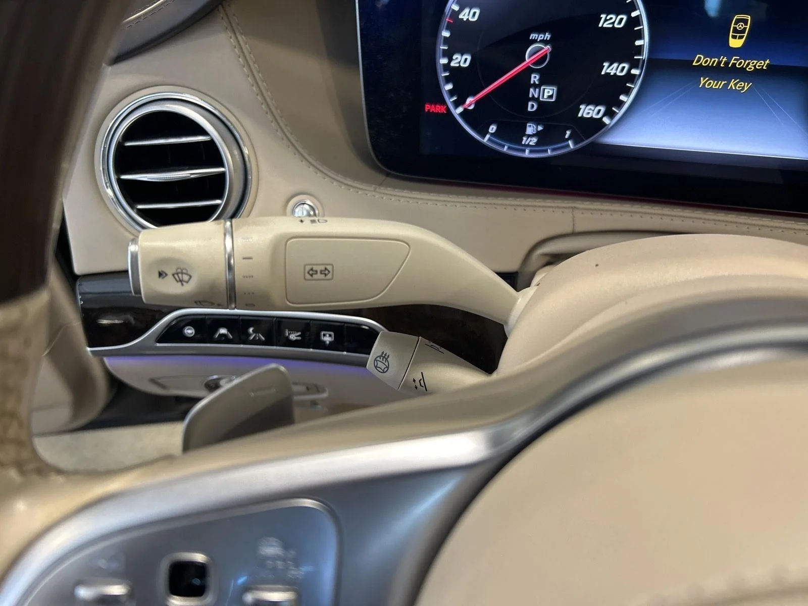 Used 2019 Anthracite Blue Metallic Mercedes-Benz Maybach S 560 image 18