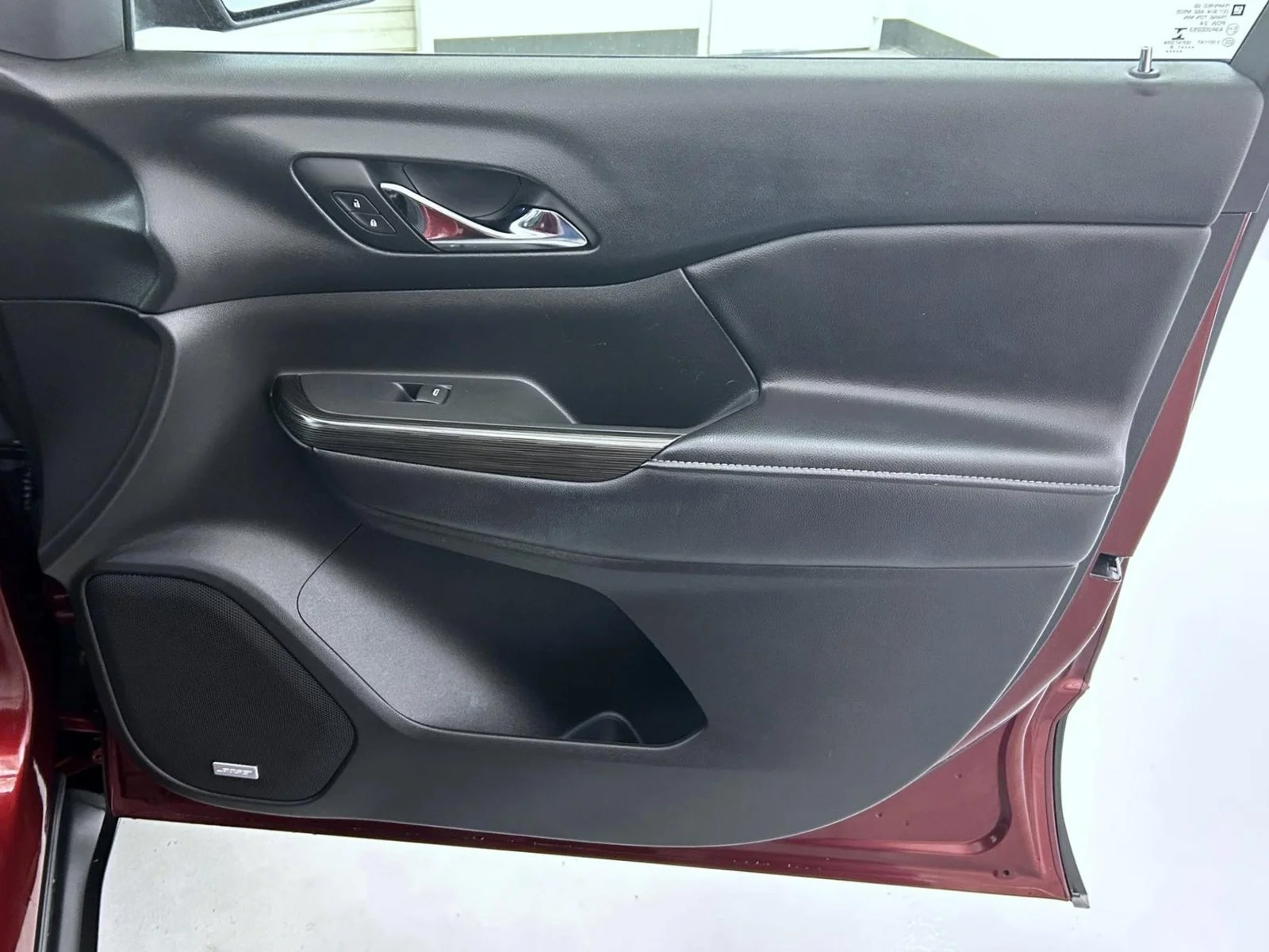 Used 2018 Red GMC SLT-1 image 16