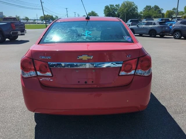 Used 2015 RED HOT Chevrolet LT image 14