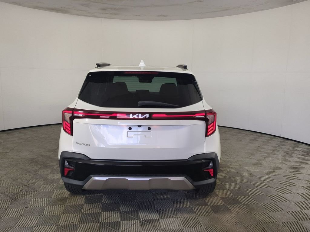 Used 2024 White Kia EX image 6
