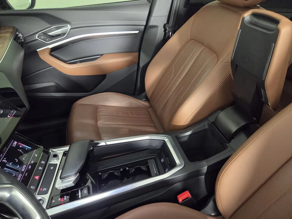 Used 2022 Brilliant Black Audi Premium image 19