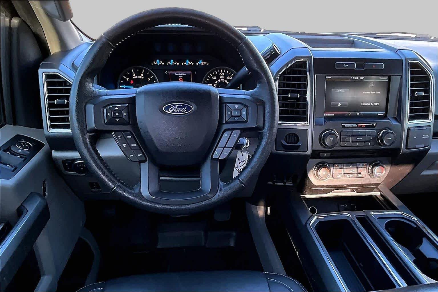 Used 2015 Tuxedo Black Metallic Ford XLT image 5