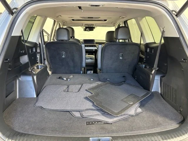 Used 2022 Gray Kia EX image 22