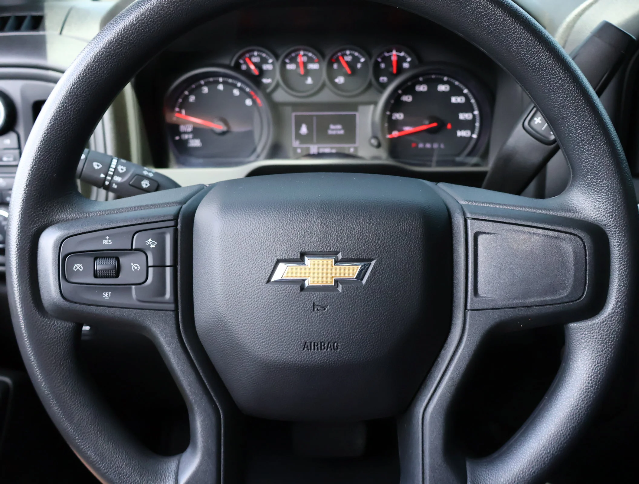 Used 2025 Summit White Chevrolet Custom image 13