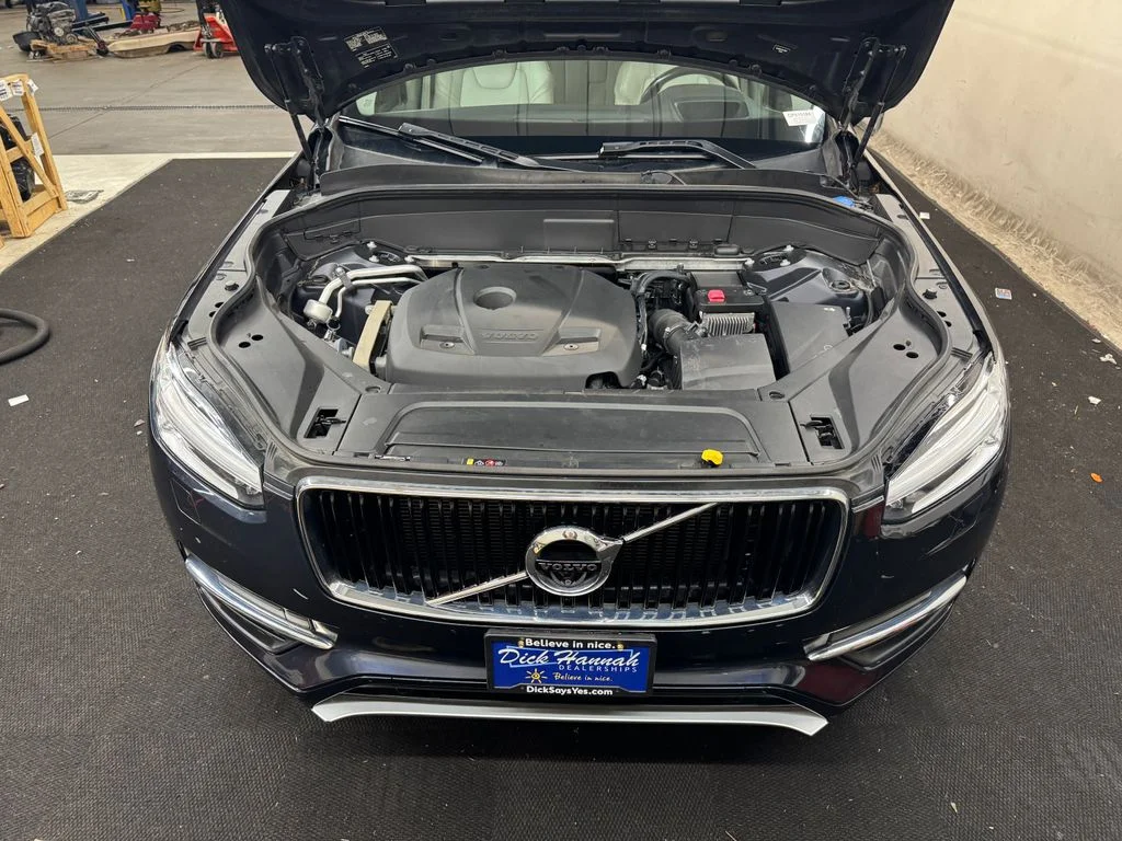 Used 2019 Blue Volvo T5 Momentum image 11