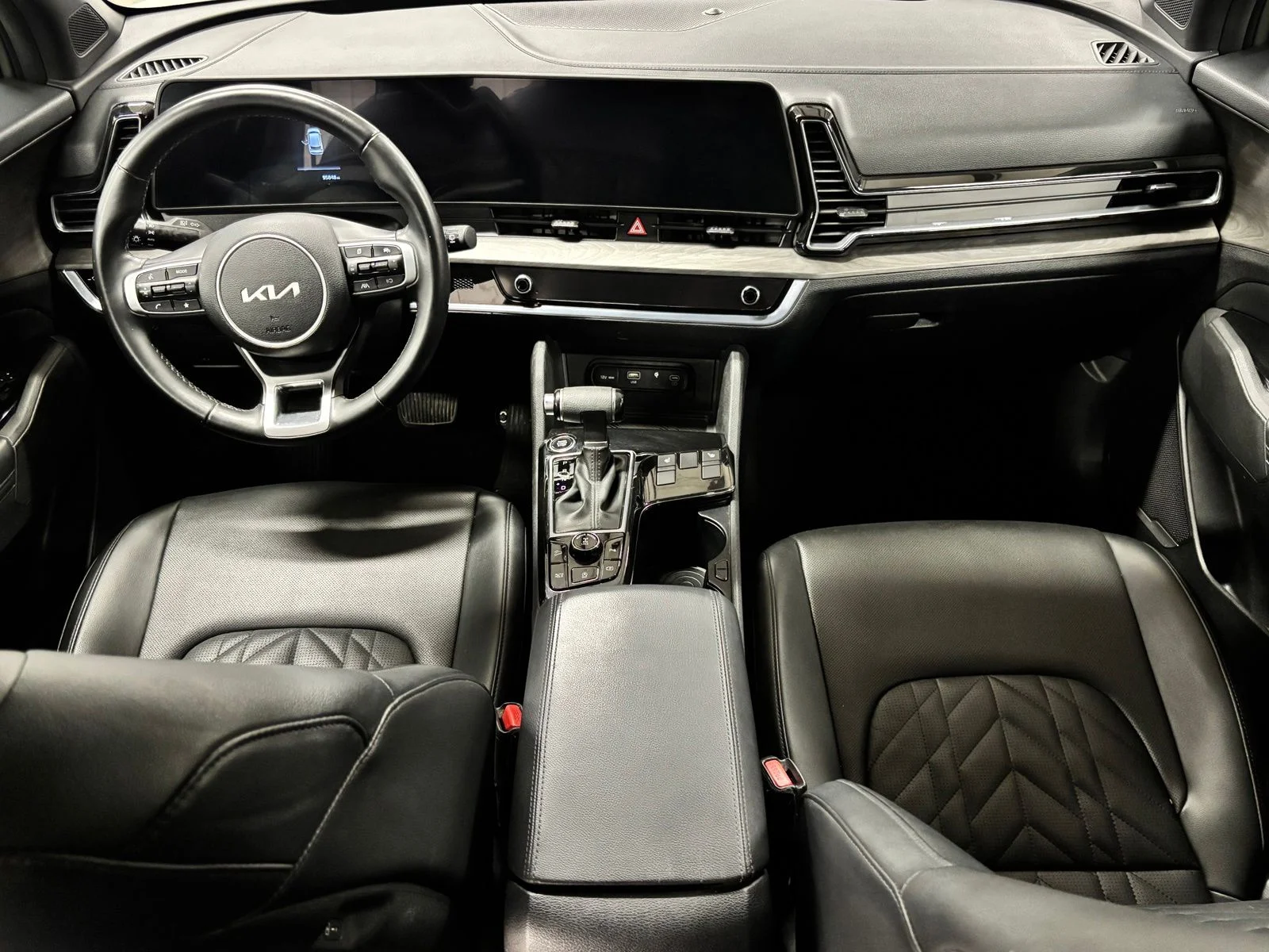 Used 2023 Green Kia X-Line image 12