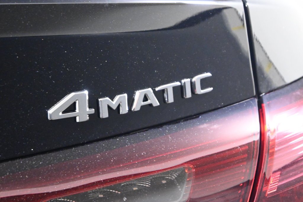 New 2027 Black Mercedes-Benz GLC 300 Coupe image 72