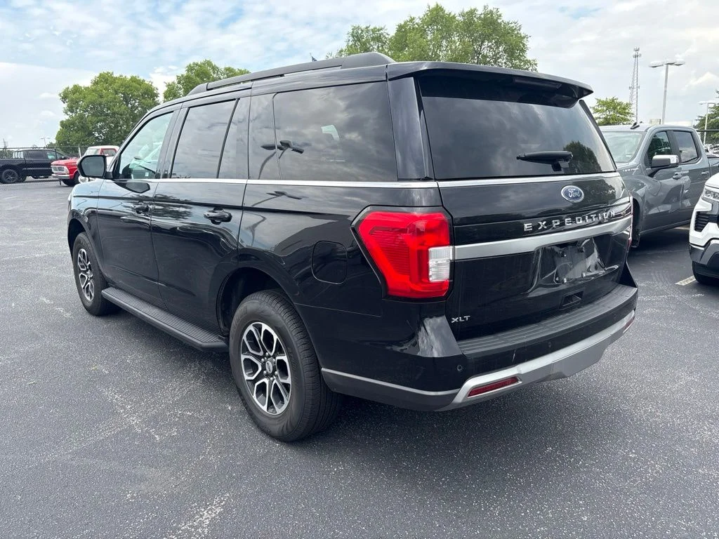 Used 2024 Black Ford XLT image 5