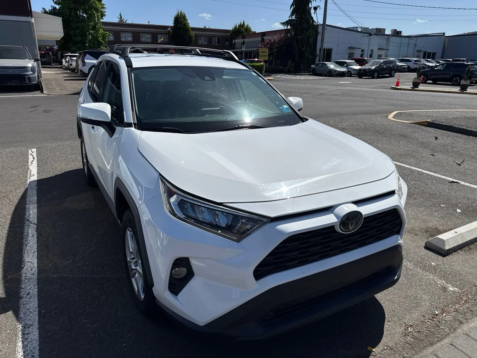 Used 2020 Super White Toyota XLE image 2