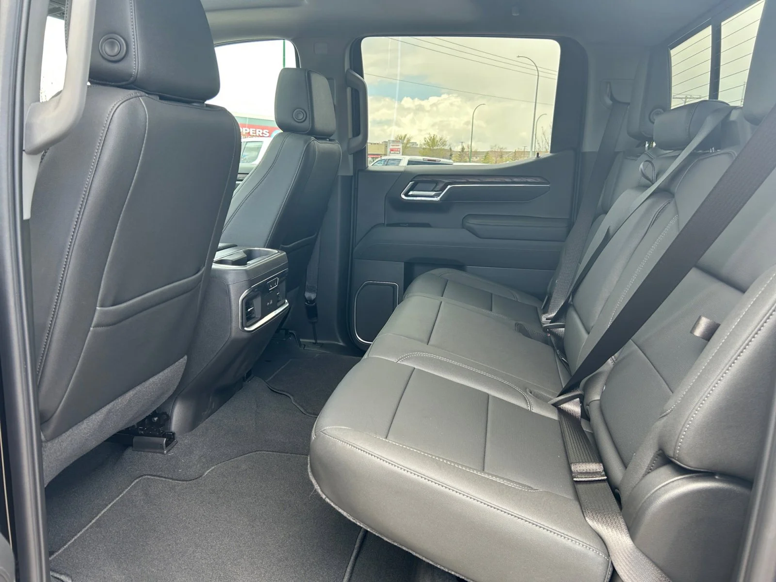 New 2026 Onyx Black GMC SLT image 18