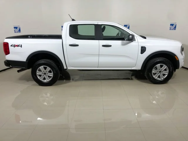 New 2025 OXFORD WHITE Ford XL w/STX Package Super Crew Cab image 9