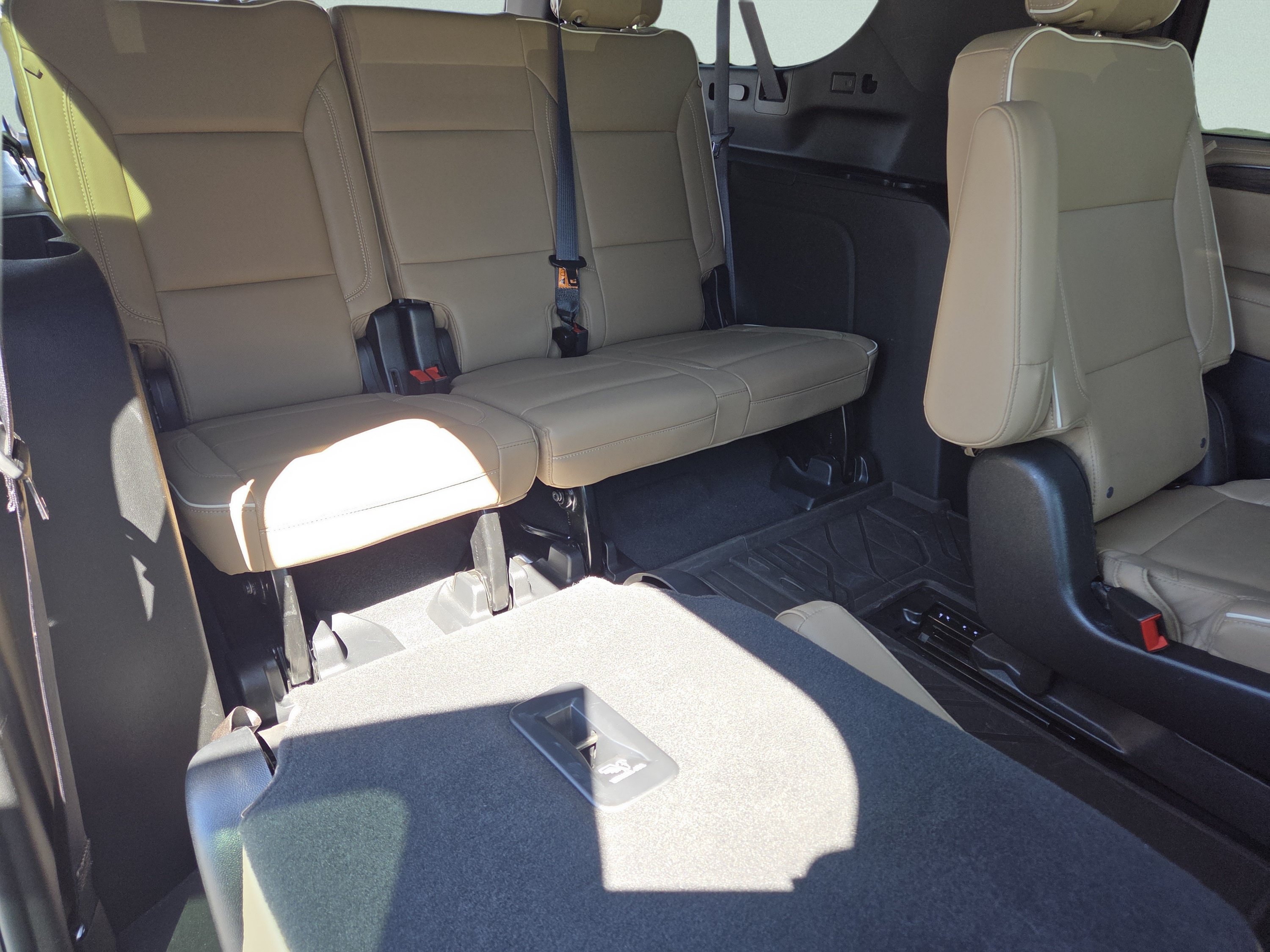 Used 2023 Silver Sage Metallic Chevrolet Premier image 5