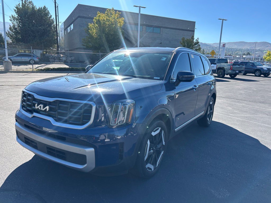 Used 2023 Midnight Lake Blue Kia S image 13